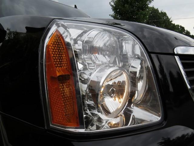 GMC Yukon 2007 photo 2