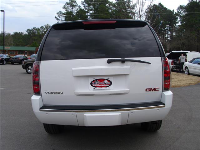 GMC Yukon 2007 photo 1