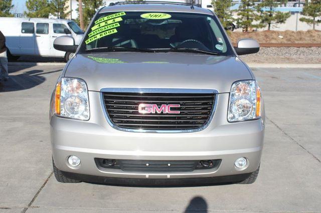 GMC Yukon 2007 photo 2