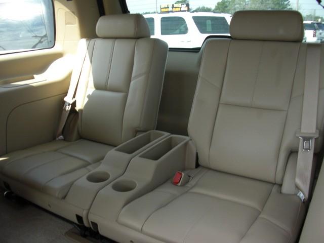 GMC Yukon 2007 photo 2