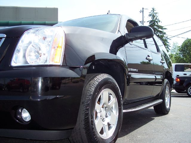 GMC Yukon 2007 photo 16