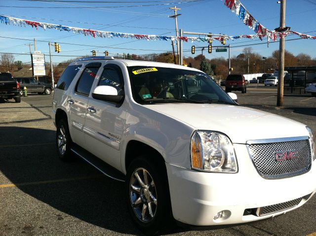 GMC Yukon 2007 photo 3