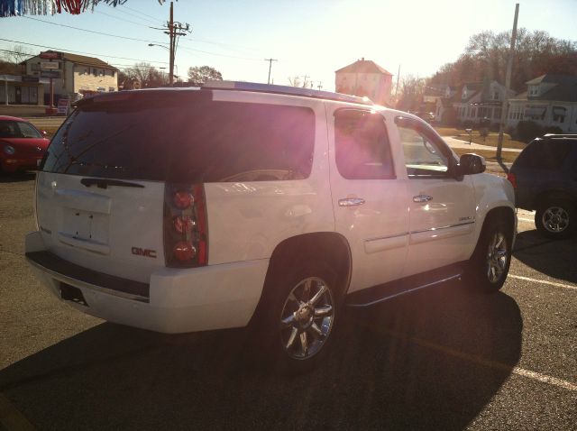 GMC Yukon 2007 photo 4