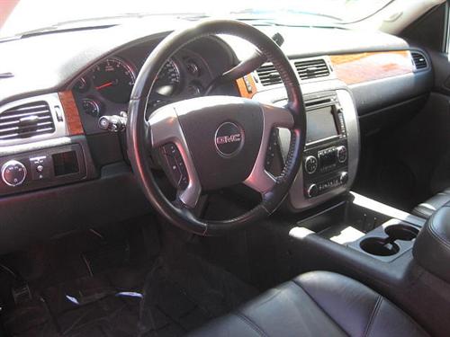 GMC Yukon 2008 photo 2