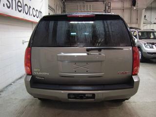GMC Yukon 2008 photo 1