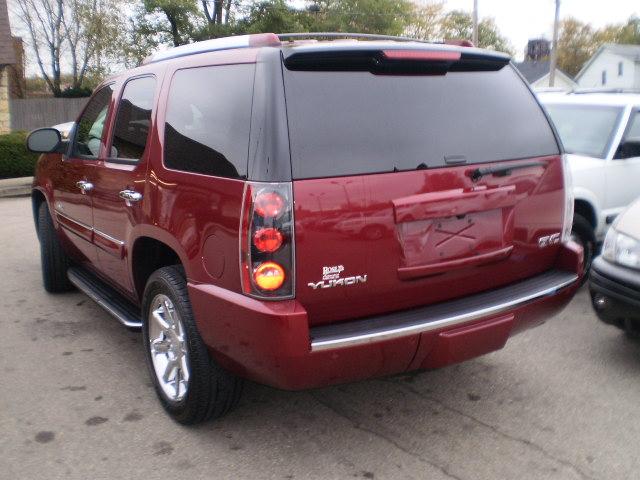 GMC Yukon 2008 photo 1