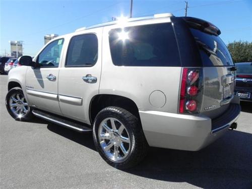 GMC Yukon 2008 photo 1