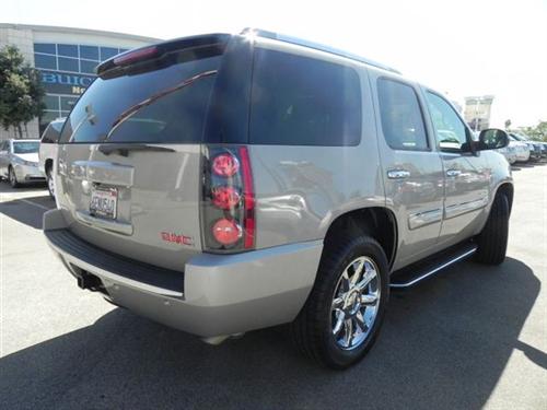 GMC Yukon 2008 photo 3