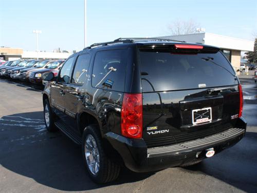 GMC Yukon 2008 photo 2