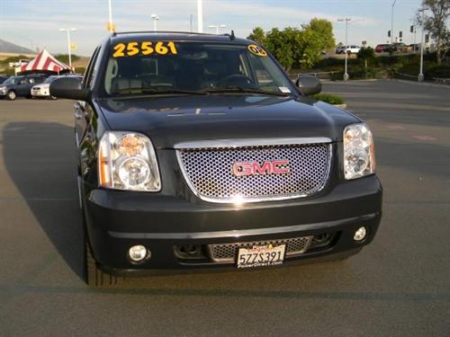 GMC Yukon 2008 photo 2
