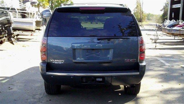 GMC Yukon 2008 photo 1