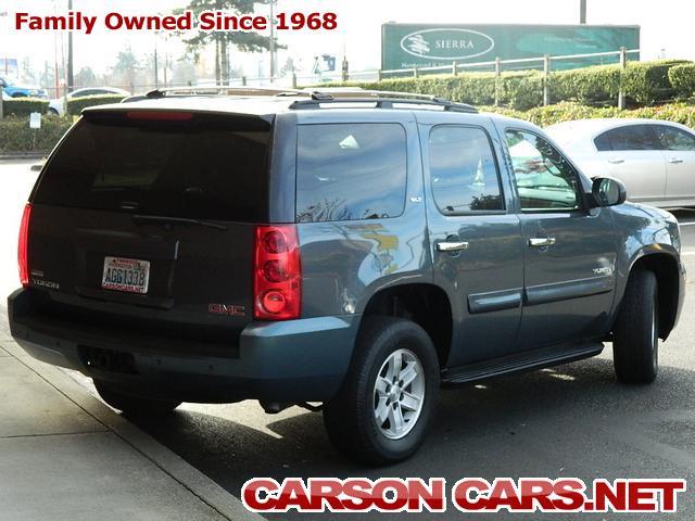 GMC Yukon 2008 photo 2