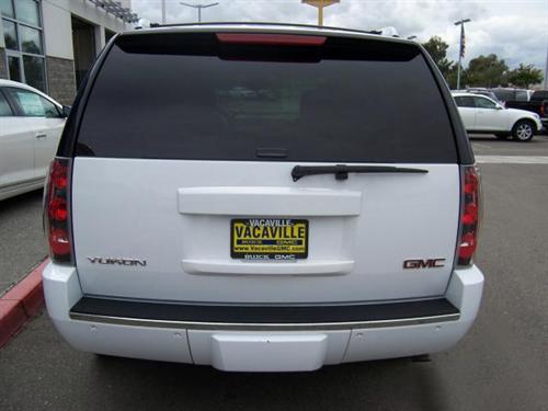 GMC Yukon 2008 photo 3