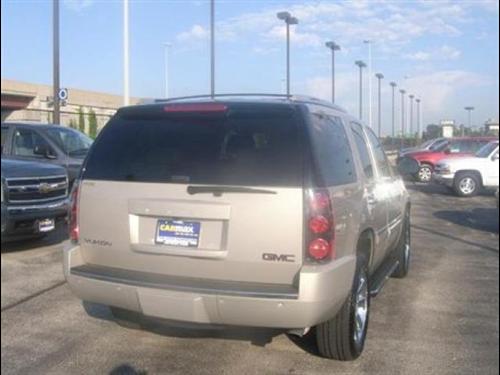GMC Yukon 2008 photo 3