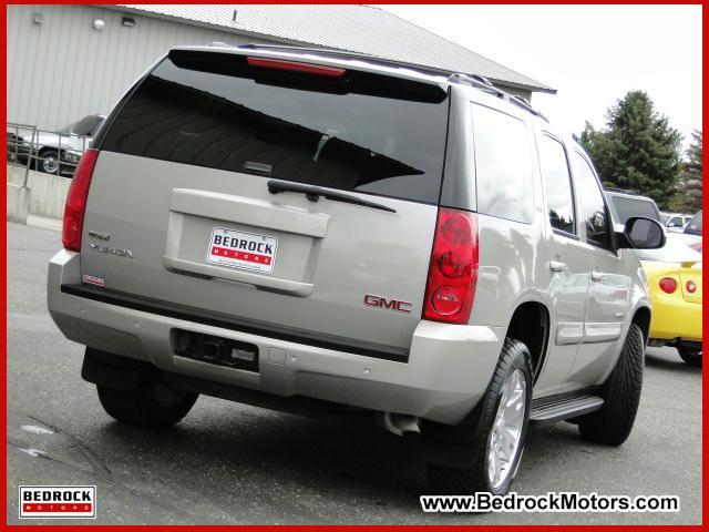 GMC Yukon 2008 photo 2