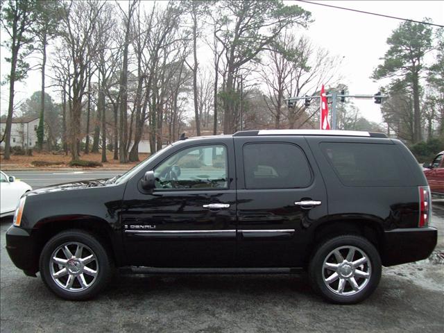 GMC Yukon 2008 photo 1