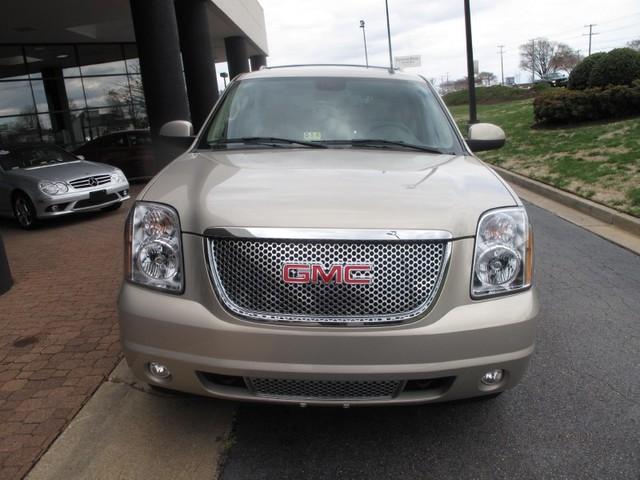 GMC Yukon 2008 photo 1