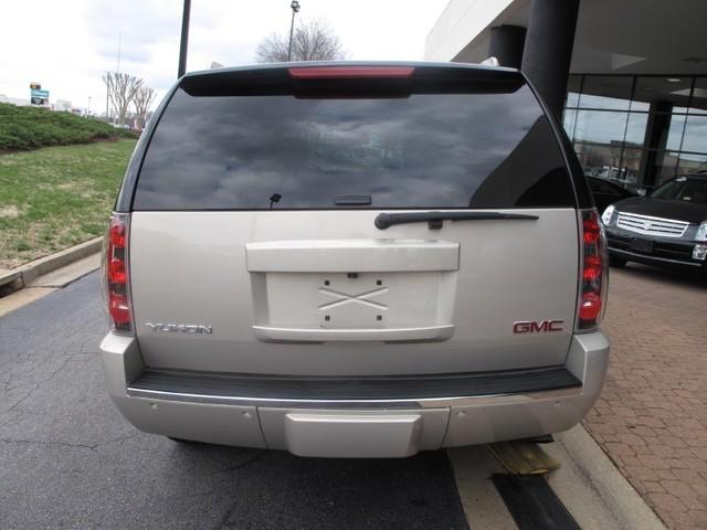 GMC Yukon 2008 photo 4