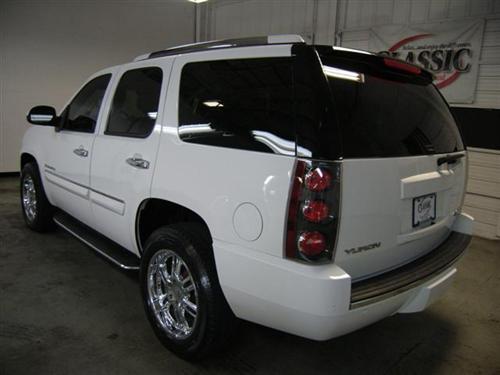GMC Yukon 2008 photo 1