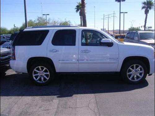 GMC Yukon 2008 photo 1