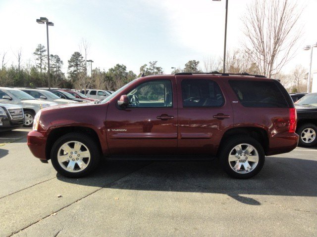 GMC Yukon 2008 photo 2