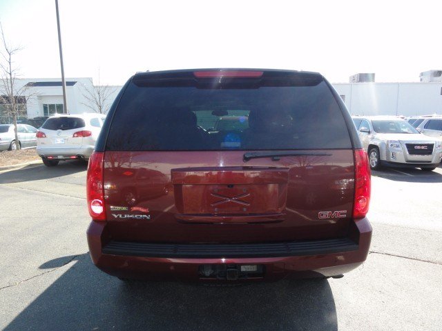 GMC Yukon 2008 photo 3