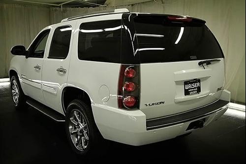 GMC Yukon 2008 photo 4