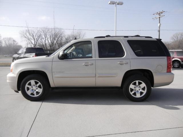 GMC Yukon 2008 photo 1