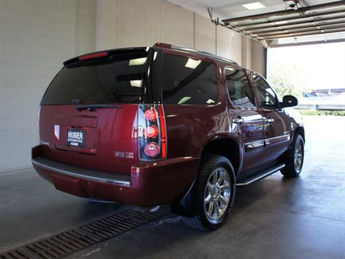 GMC Yukon 2008 photo 1