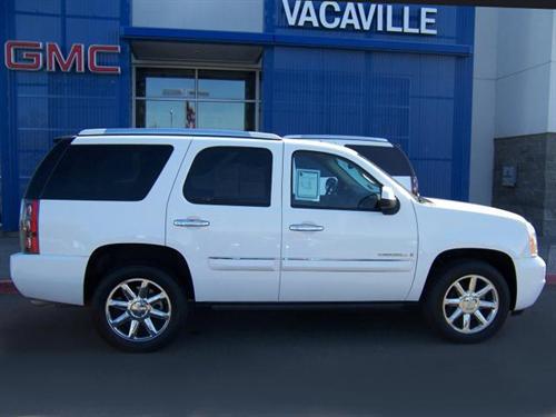 GMC Yukon 2008 photo 1