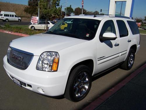 GMC Yukon 2008 photo 2