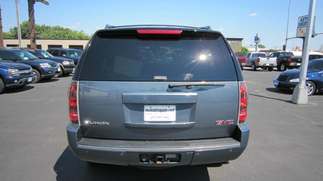 GMC Yukon 2008 photo 3