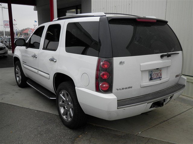 GMC Yukon 2008 photo 3