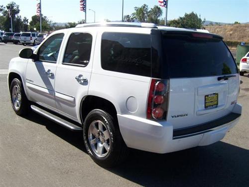 GMC Yukon 2008 photo 4