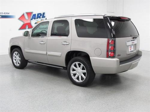 GMC Yukon 2008 photo 2