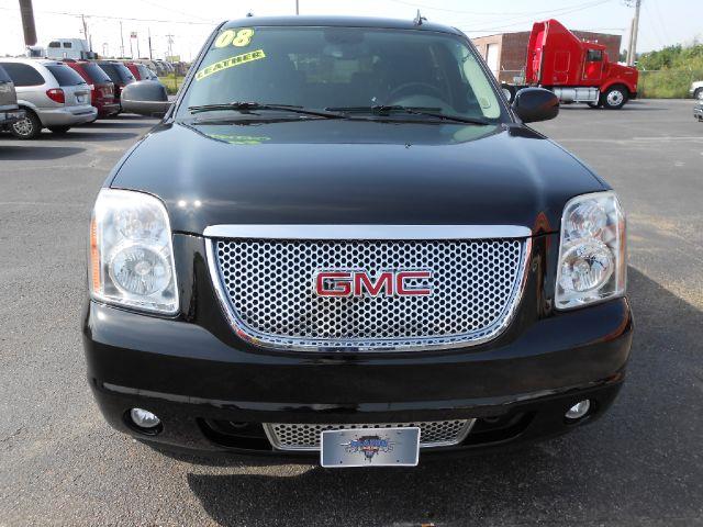 GMC Yukon 2008 photo 2