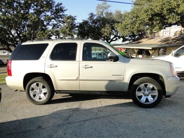 GMC Yukon 2008 photo 1