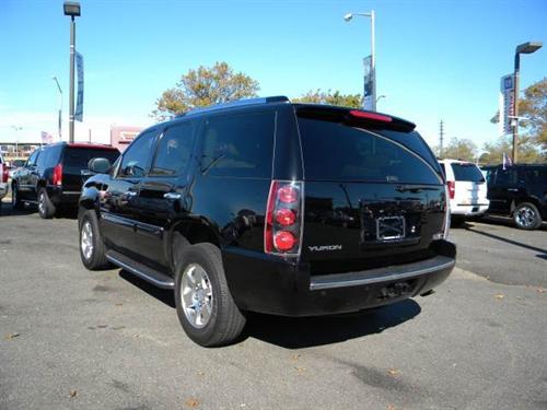 GMC Yukon 2008 photo 1
