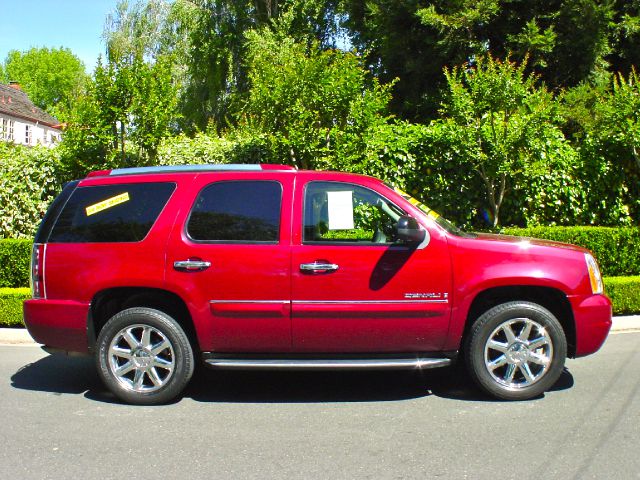 GMC Yukon 2008 photo 4
