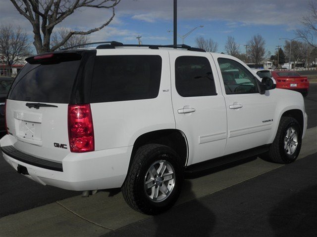 GMC Yukon 2009 photo 1