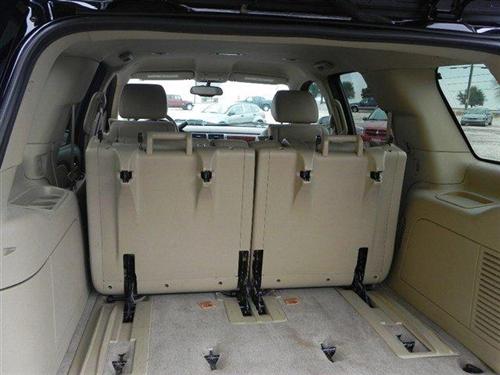 GMC Yukon 2009 photo 2