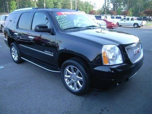 GMC Yukon 2009 photo 2