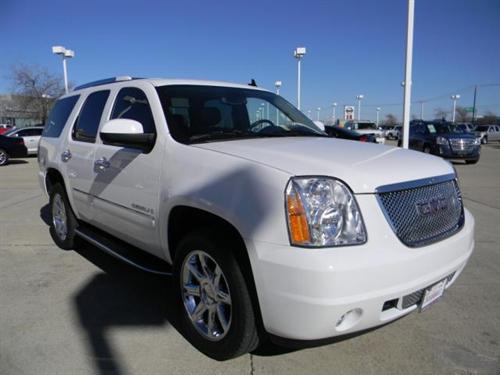 GMC Yukon 2009 photo 2