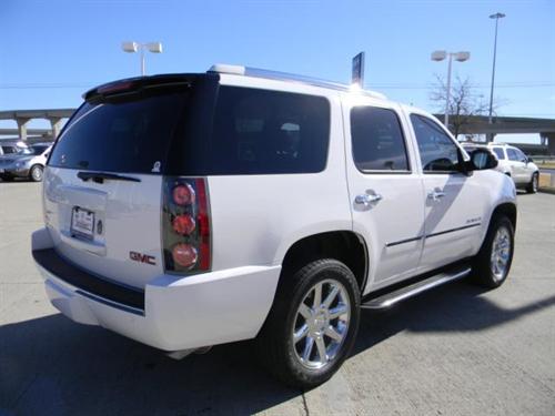 GMC Yukon 2009 photo 4