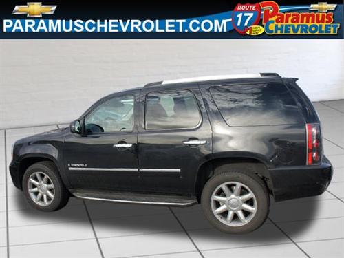 GMC Yukon 2009 photo 3