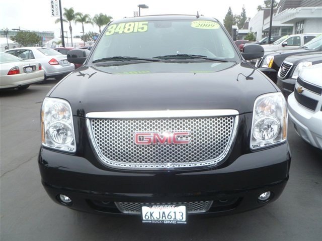 GMC Yukon 2009 photo 1