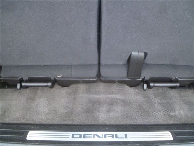 GMC Yukon 2009 photo 4