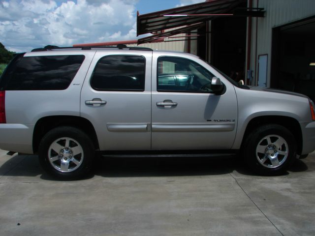 GMC Yukon 2009 photo 1