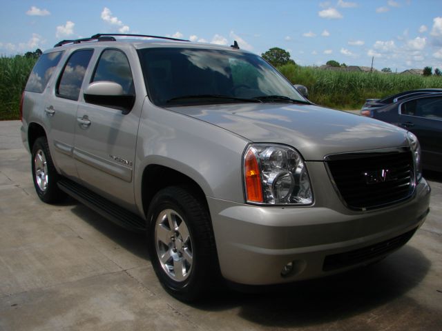 GMC Yukon 2009 photo 3