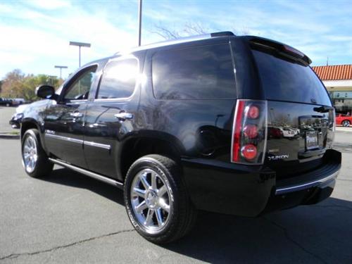 GMC Yukon 2009 photo 3